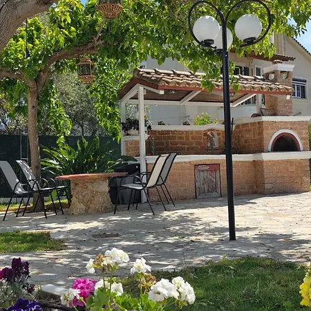 Луксозна вила Garden And Sea Lefkada *