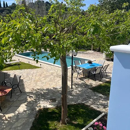 Луксозна вила Garden And Sea Lefkada *